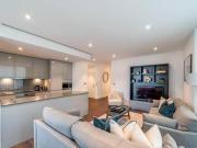 3 Bedroom Apartment For Rent In 32 Harbour Way, London