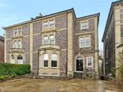 3 bedroom apartment for rent in All Saints Road,...