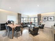 3 bedroom apartment for rent in Babmaes Street, St...