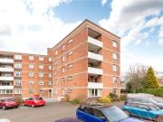3 bedroom apartment for rent in Braehead Park,...