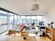 3 bedroom apartment for rent in Branch Road, London, E14