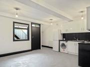 3 bedroom apartment for rent in Brett Road London E8