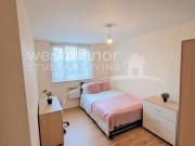 3 bedroom apartment for rent in Charles Street,...