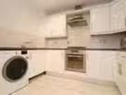 3 bedroom apartment for rent in Clarkson Court,...