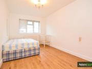3 bedroom apartment for rent in Cleveland Gardens,...
