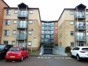 3 Bedroom Apartment For Rent In Doncaster, Lakeside