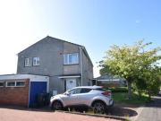 3 Bedroom Apartment For Rent In Edinburgh, Corstorphine