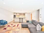 3 bedroom apartment for rent in Finchley Road,...