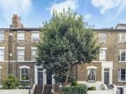 3 Bedroom Apartment For Rent In Hackney, London