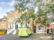 3 bedroom apartment for rent in Leigham Court Road,...