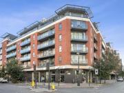 3 Bedroom Apartment For Rent In London