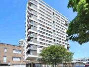3 Bedroom Apartment For Rent In London