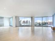 3 Bedroom Apartment For Rent In London