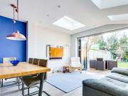 3 Bedroom Apartment For Rent In London