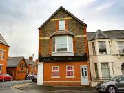 3 bedroom apartment for rent in Monthermer Road,...