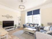 3 bedroom apartment for rent in Morrison Street,...