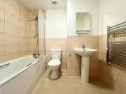 3 bedroom apartment for rent in Queens Court, Chichester...