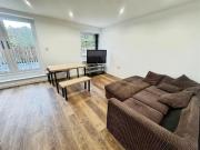 3 bedroom apartment for rent in Queensbury Court,...