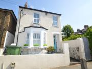 2 bedroom apartment for rent in Ripon Road, London, SE18