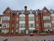 3 bedroom apartment for rent in Royal Court Apartments,...