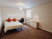 3 bedroom apartment for rent in Rutland Street,...