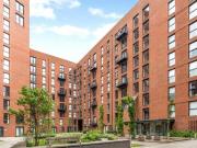 3 Bedroom Apartment For Rent In Salford