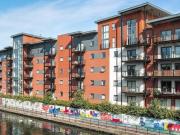 3 bedroom apartment for rent in Steele House Woden...