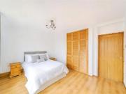 3 bedroom apartment for rent in Stockwell Gardens...
