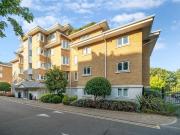 3 bedroom apartment for rent in Strand Drive, Richmond, TW9 3 bedroom apartment for rent in Strand Drive, Richmond, TW9