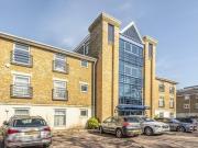 3 Bedroom Apartment For Rent In Summertown