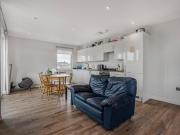 3 bedroom apartment for rent in Willow Court, Cambridge...