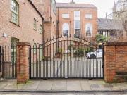 3 bedroom apartment for sale