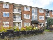 3 Bedroom Apartment For Sale In East Finchley