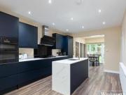 3 Bedroom Apartment For Sale In Finchley, London