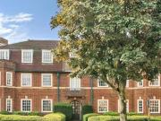 3 Bedroom Apartment For Sale In Fortis Green Road, London