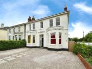 3 bedroom apartment for sale in Gloucester Road,...