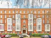 3 Bedroom Apartment For Sale In London