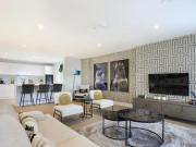 3 Bedroom Apartment For Sale In London