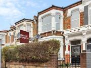 3 Bedroom Apartment For Sale In London