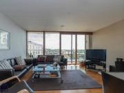 3 Bedroom Apartment For Sale In London