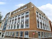 3 Bedroom Apartment For Sale In London