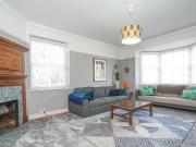 3 Bedroom Apartment For Sale In Muswell Hill, London