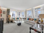 3 bedroom apartment for sale in Riverside Drive, Golders...