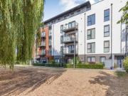 3 Bedroom Apartment For Sale In Romford