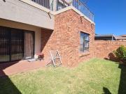 3 Bedroom Apartment For Sale in Wilgeheuwel
