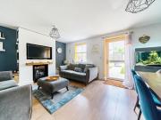 3 Bedroom Apartment Horley Surrey 94642710