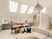 3 Bedroom Apartment House to Rent