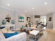 3 Bedroom Apartment House to Rent