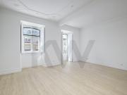 3 bedroom apartment in Avenidas Novas with balcony