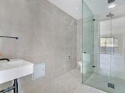 3 BEDROOM APARTMENT IN CANLEY HEIGHTS